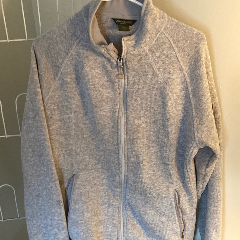 Man’s nice size xl fleece zip up jacket